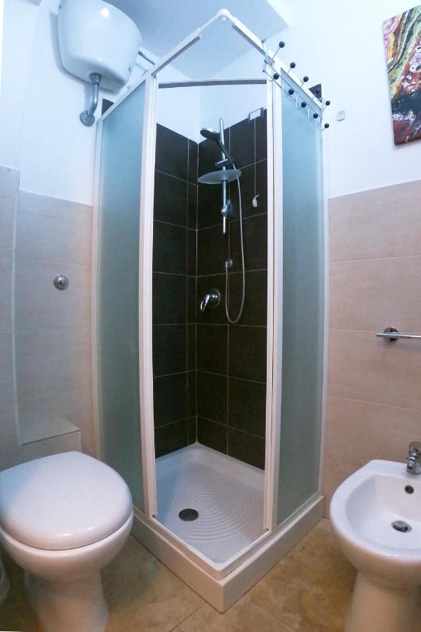West Sardinia Apartments Cabras Bagian luar foto